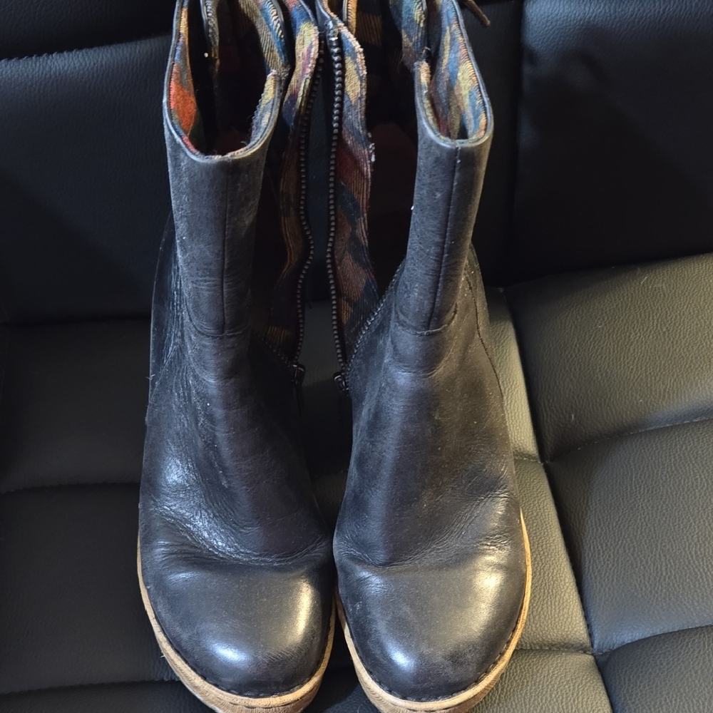 Born Black Leather Ankle Booties with Patterned Interior